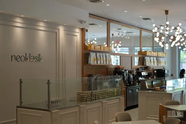 Neoklasik Modern Artisan Bakery