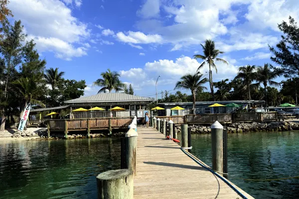 New Pass Grill & Bait Shop