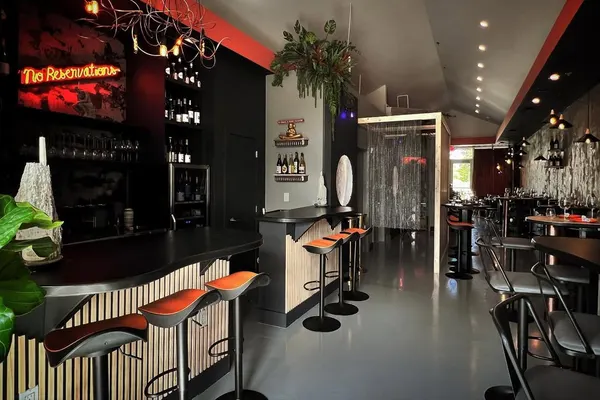 no reservations restaurant & wine bar