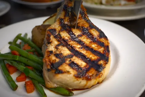 Oceans Grille