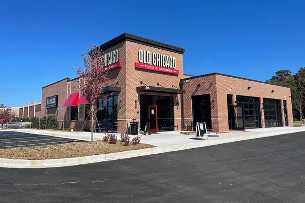 Old Chicago Pizza + Taproom