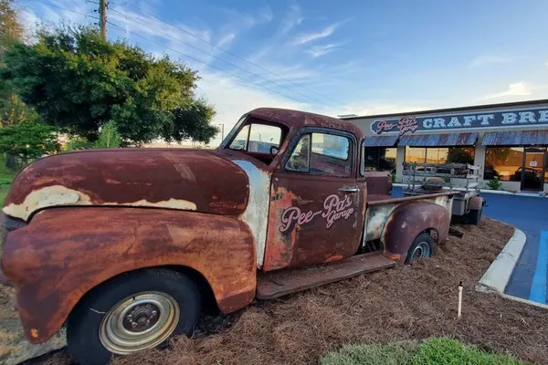Pee-Pa's Garage Craft Brewery