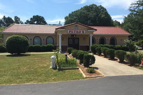 Petro's Pizza Restaurant