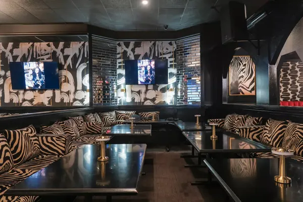 Pizookah Lounge