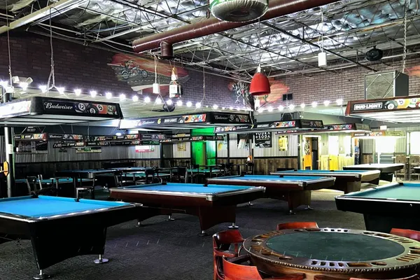 Pockets Pool and Pub
