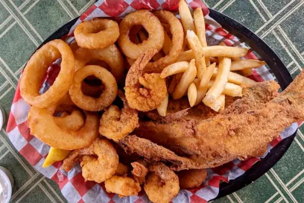 Pop's Dockside Grill