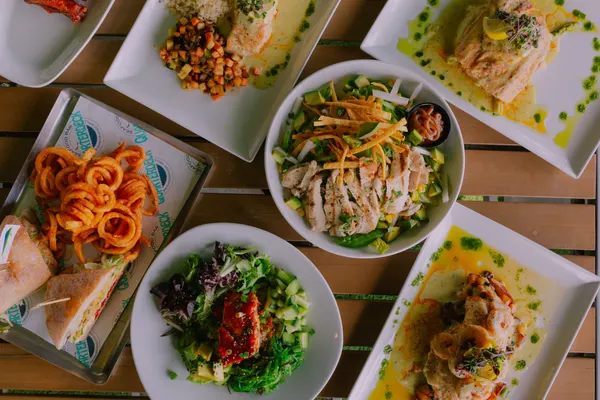 Quarterdeck Restaurant + Sports Bar