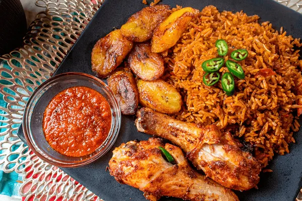 Queen Vees African Cuisine