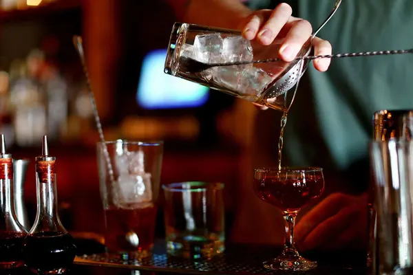 Rhonda's--A Neighborhood Bar