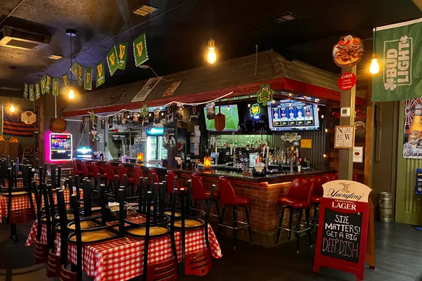 Ricciardi's Pizzeria and Bar