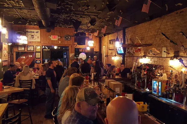 River Street Tavern