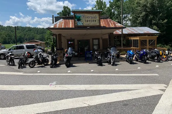 Riverside Tavern at Turners Corner
