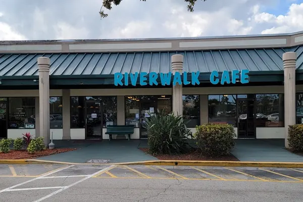 Riverwalk Cafe