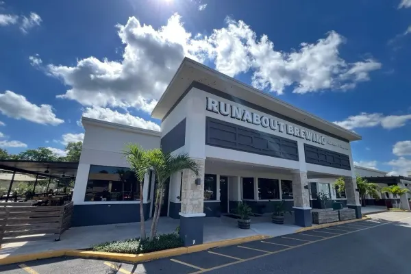 Runabout Brewing-Kitchen-Rawbar
