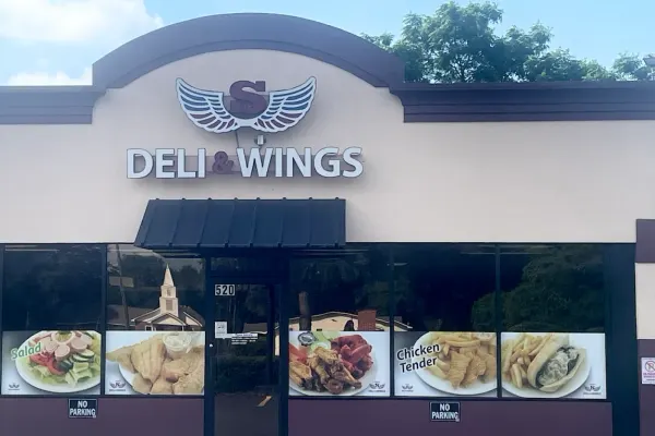 S Deli & Wings