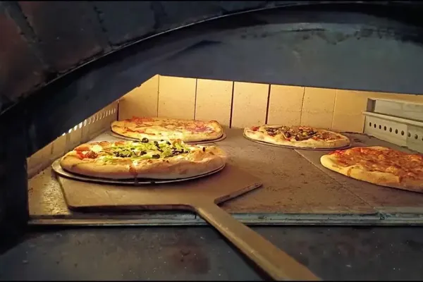 Sal’s Neighborhood Pizzeria