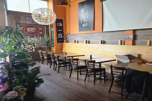 Satto Thai and Sushi Bar