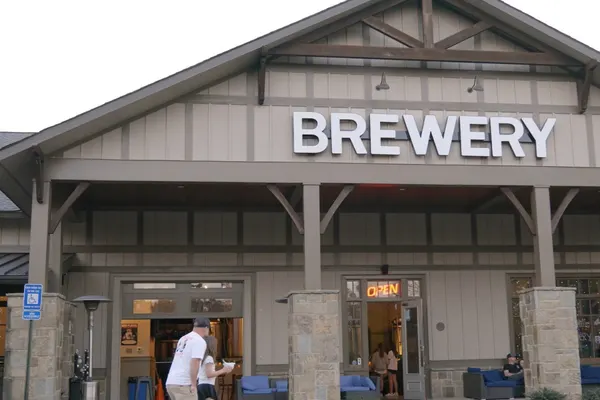 Seven Hills Brewhouse & Kitchen