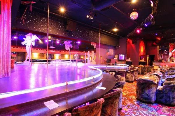 Showgirls Men's Club