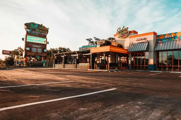 Sickies Garage Burgers & Brews