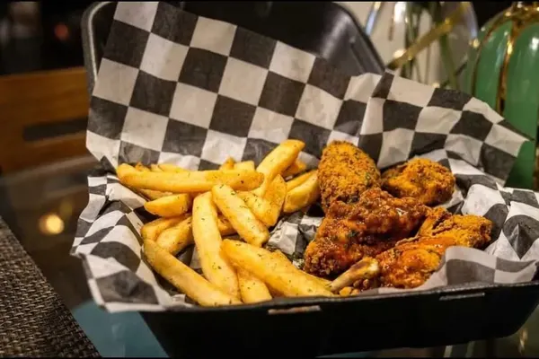 Side Affects Bar & Grill