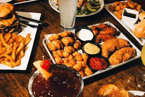 Sidelines Grille