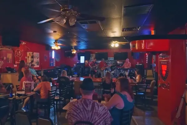 Sneaky's Sports Bar & Grill