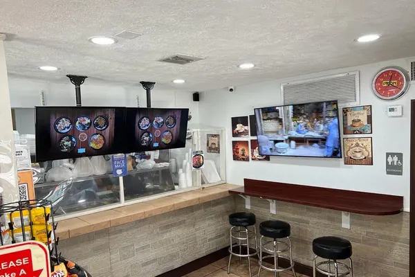 Tacitas Cafeteria Latin Cuisine