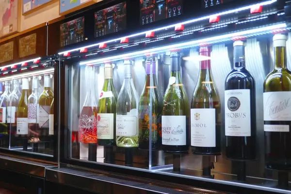 Tapped Athens Wine Tasting Market