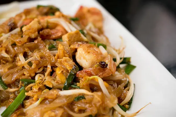 Thai Bay & Sushi Restaurant