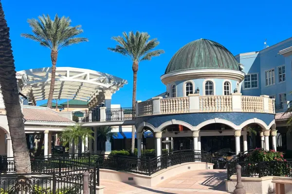 The Center Bar
