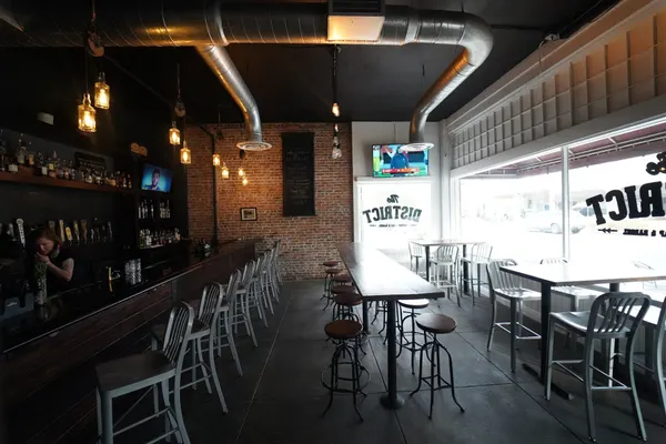 The District Eatery Tap & Barrel