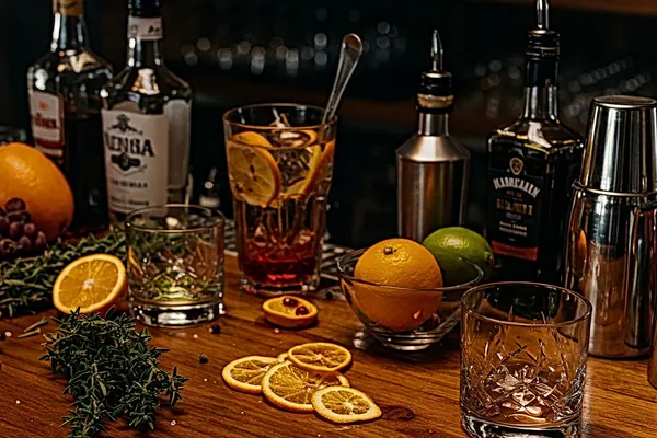 The Dram House Liquor & Lounge