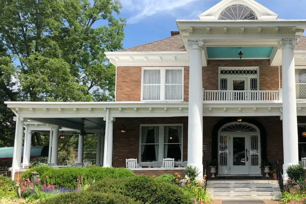 The Historic Green Manor Restaurant