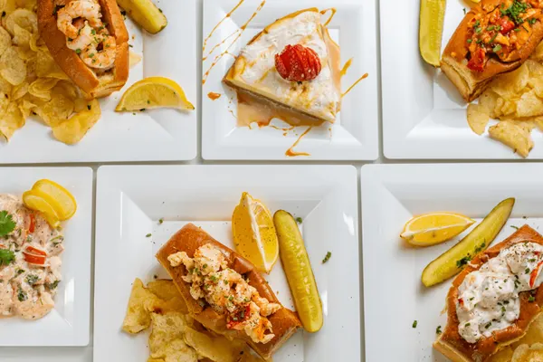 The Hungry Captain - Best Maine Lobster Rolls in Cape Coral