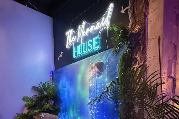 The Mermaid House Cafe & Wine Bar