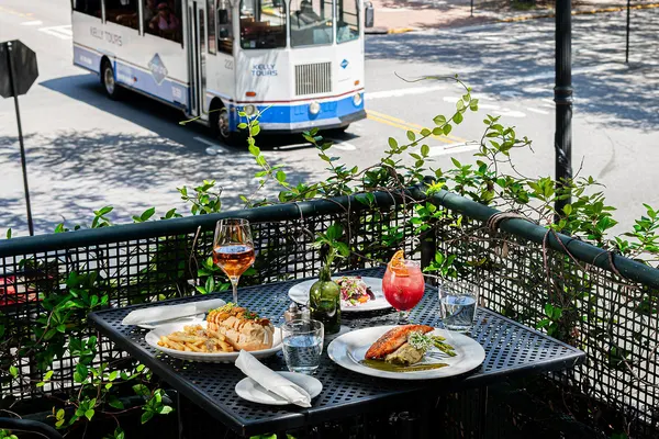 The Public Kitchen & Bar