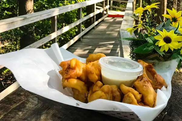 TreeHouse Grill