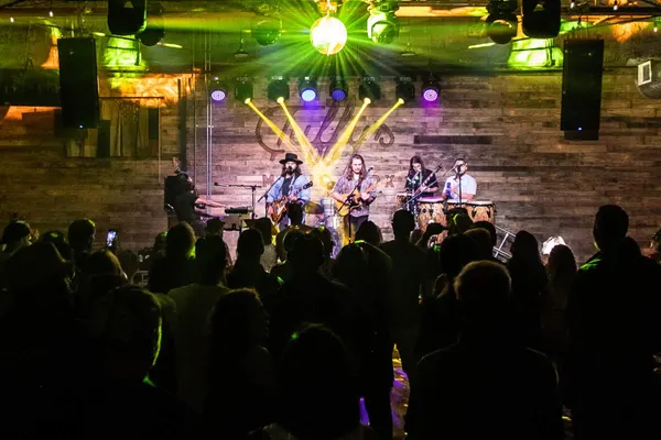 Tuffy's Music Box & Lounge