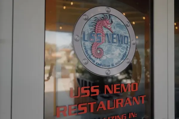 Uss Nemo Restaurant