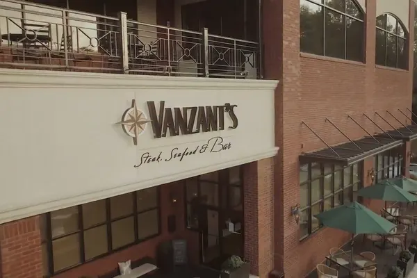 Vanzant's: Steak, Seafood & Bar