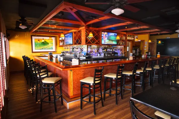 Windward Bar & Grille