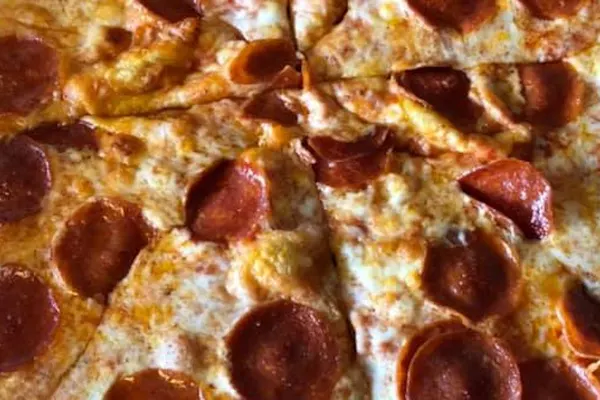 Zio’s Twelve 21 Pizzeria & Restaurant