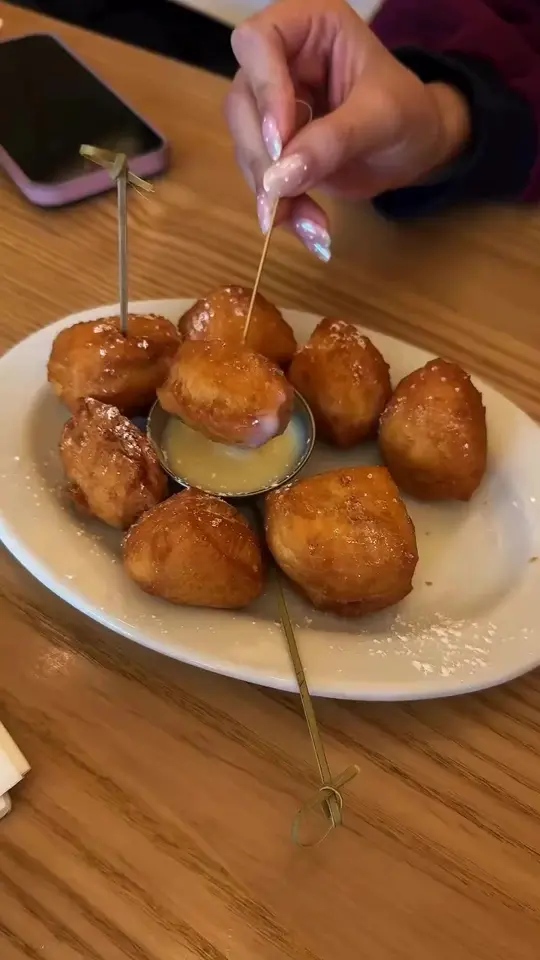 107 Taste Asian Restaurant Coral Gables in Coral Gables showing visit, restaurant atmosphere, video by 107taste on TikTok