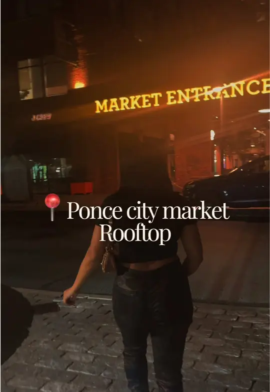 12 Cocktail Bar in Atlanta showing dj, rooftop, date night, video by shannonshanaye on TikTok