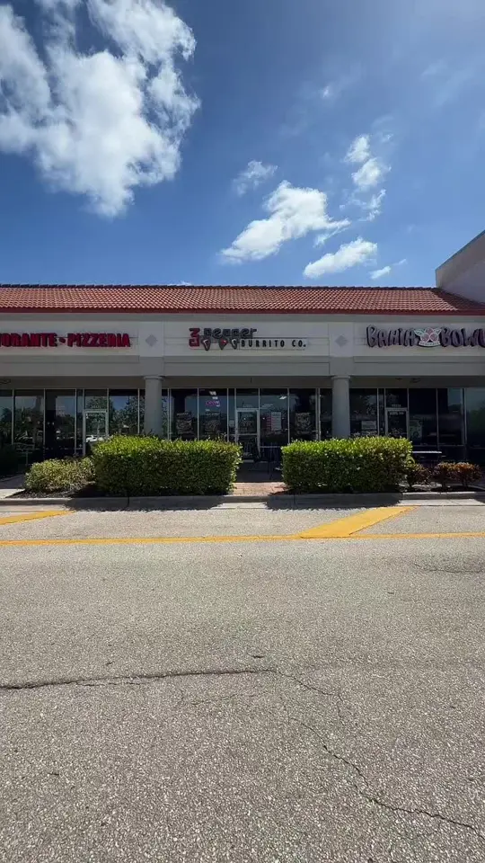 3 Pepper Burrito Company in Estero showing food, hot honey crispy chicken taco, mexican street corn, mango pico de gallo, video by stayandsavorswfl on TikTok