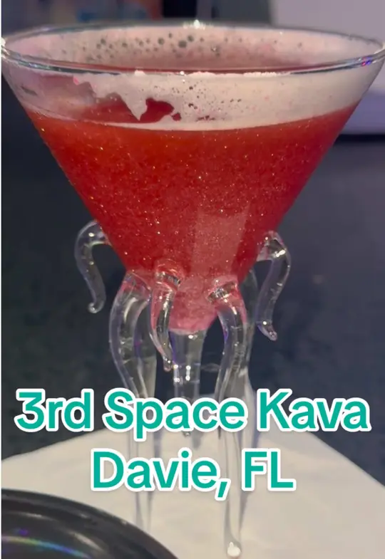 3rd Space Kava in Davie showing cocktail, kava, video by kashley.boo on TikTok