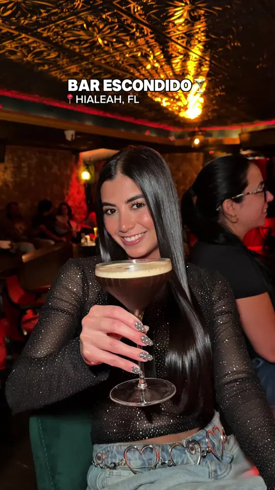 9 Feet Under in Hialeah showing visit, cocktail, karaoke, video by gabrielaromeros on TikTok
