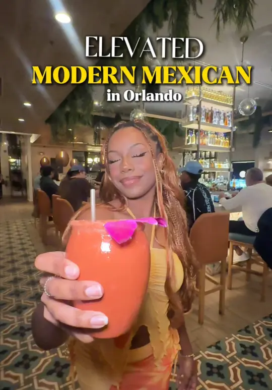 Agave Azul Winter Springs in Winter Springs showing review, modern mexican dining, handcrafted margaritas, sizzling fajitas, freshmade guac, street-style tacos, video by binminmunch on TikTok