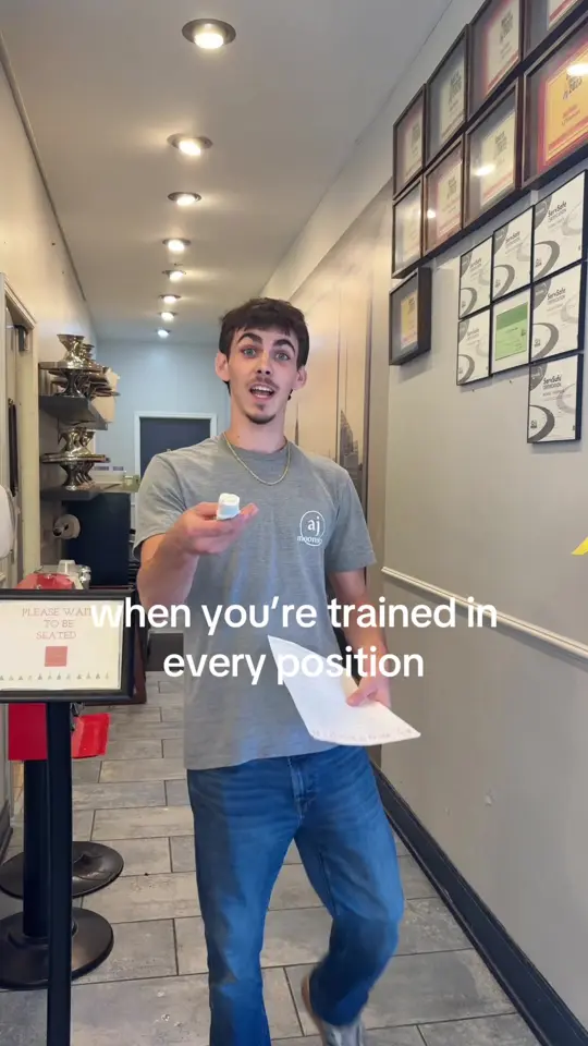 AJ Moonspin Pizza in Thomasville showing pizza, restaurant visit, video by aj.moonspin on TikTok